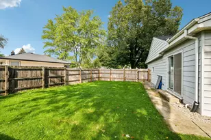 8189 N 54th St, Brown Deer, WI 53223 - Photo 45