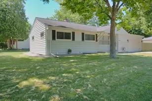 8189 N 54th St, Brown Deer, WI 53223 - Photo 51