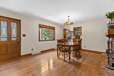 7710 S Logan Ave, Oak Creek, WI 53154 - Photo 5