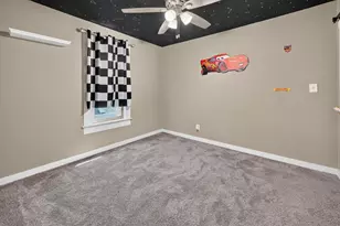 1326 Adams St, La Crosse, WI 54601 - Photo 17
