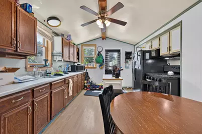 1326  Adams St, La Crosse, WI 54601 - Photo 7