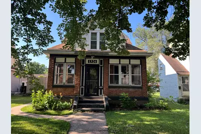 1326  Adams St, La Crosse, WI 54601 - Photo 1