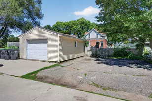 1326 Adams St, La Crosse, WI 54601 - Photo 23