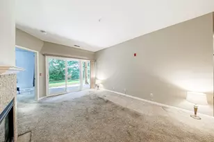 N113W16241 Sylvan Cir, Germantown, WI 53022 - Photo 7