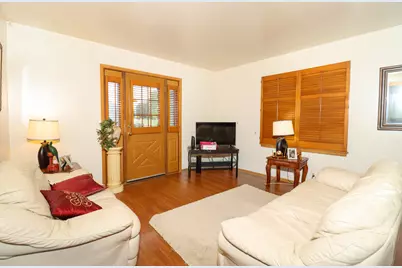 8410 W Villard Ave, Milwaukee, WI 53225 - Photo 3