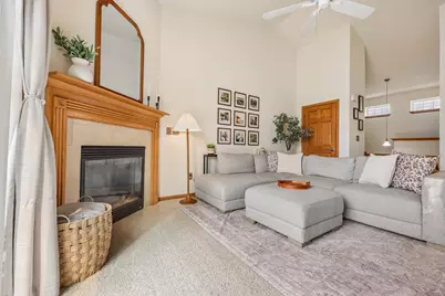 832  Ashley Ave, Port Washington, WI 53074 - Photo 3