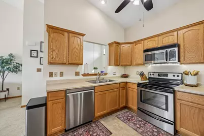 832  Ashley Ave, Port Washington, WI 53074 - Photo 9