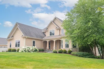 W197N5635  Powell Dr, Menomonee Falls, WI 53051 - Photo 33