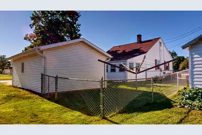 302 E Dodge St, Jefferson, WI 53549 - Photo 43