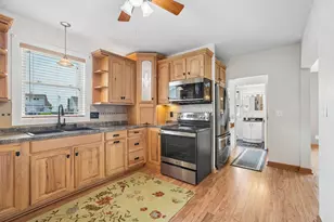 1212 6th St, Algoma, WI 54201 - Photo 11