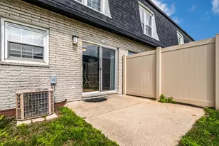 4106 W Cherrywood Ln, Brown Deer, WI 53209 - Photo 19