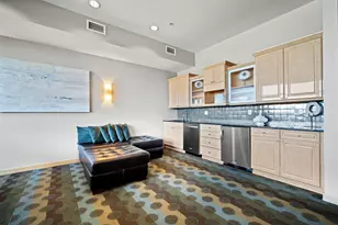 106 W Seeboth St, Milwaukee, WI 53204 - Photo 21