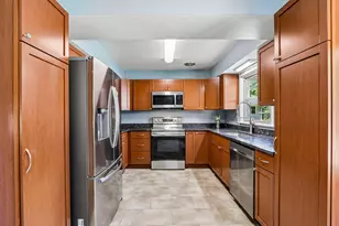 222 Millwood Ln, Waukesha, WI 53188 - Photo 21