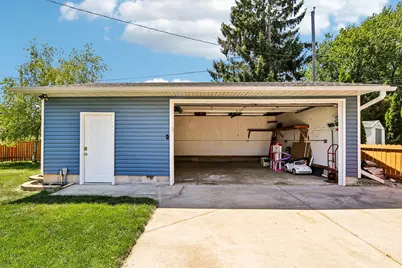 222  Millwood Ln, Waukesha, WI 53188 - Photo 47