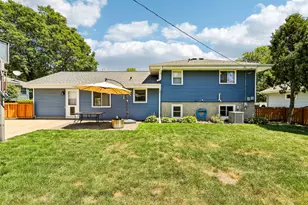 222 Millwood Ln, Waukesha, WI 53188 - Photo 41