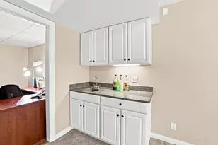 303 Parkview Ct, Hartland, WI 53029 - Photo 25