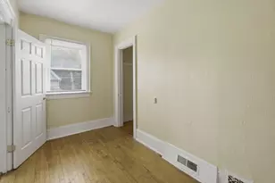 126 W Concordia Ave, Milwaukee, WI 53212 - Photo 11