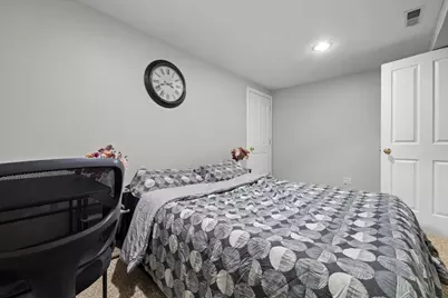 905 E Twin Oaks Dr, Oak Creek, WI 53154 - Photo 29