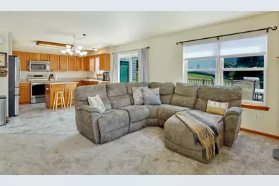 N166W21071  Parkway Dr, Jackson, WI 53037 - Photo 13