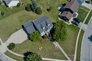 N166W21071 Parkway Dr, Jackson, WI 53037 - Photo 3