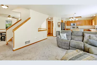 N166W21071  Parkway Dr, Jackson, WI 53037 - Photo 21