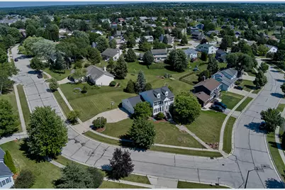 N166W21071  Parkway Dr, Jackson, WI 53037 - Photo 45