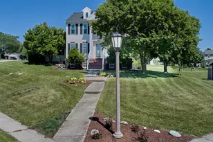 N166W21071 Parkway Dr, Jackson, WI 53037 - Photo 11