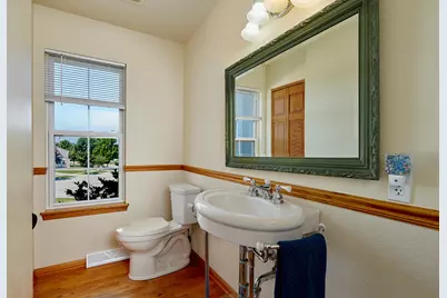 N166W21071  Parkway Dr, Jackson, WI 53037 - Photo 23