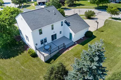 N166W21071  Parkway Dr, Jackson, WI 53037 - Photo 5