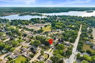 924 N Oakwood Ave, Oconomowoc, WI 53066 - Photo 29
