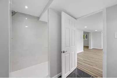 924 N Oakwood Ave, Oconomowoc, WI 53066 - Photo 21