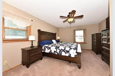 W163N10578  Ridgeview Ln, Germantown, WI 53022 - Photo 27
