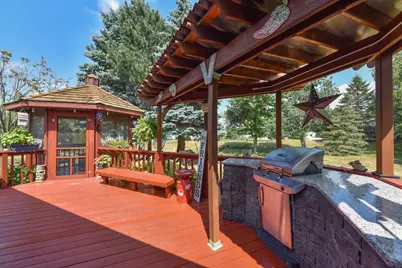 W163N10578  Ridgeview Ln, Germantown, WI 53022 - Photo 5