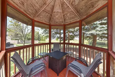 W163N10578  Ridgeview Ln, Germantown, WI 53022 - Photo 7