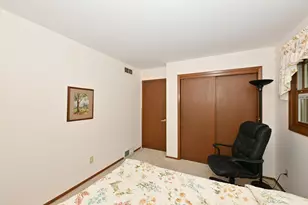 21775 Gaywood Dr, Brookfield, WI 53045 - Photo 29