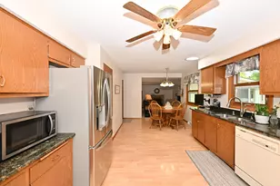 21775 Gaywood Dr, Brookfield, WI 53045 - Photo 11