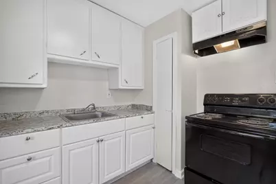 3445 N 58th St, Milwaukee, WI 53216 - Photo 11