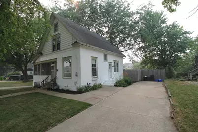 608 S Browns Lake Dr, Burlington, WI 53105 - Photo 3