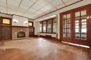 2136 S 72nd St, West Allis, WI 53219 - Photo 3