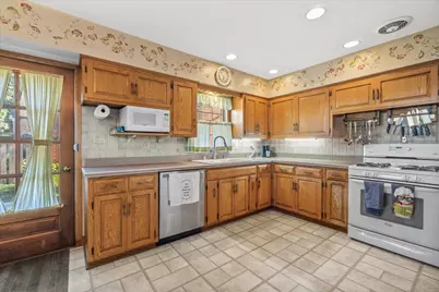 3376 S 44th St, Greenfield, WI 53219 - Photo 17
