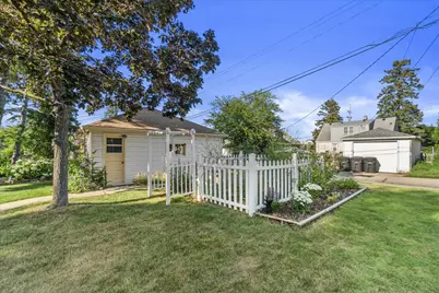 3376 S 44th St, Greenfield, WI 53219 - Photo 7
