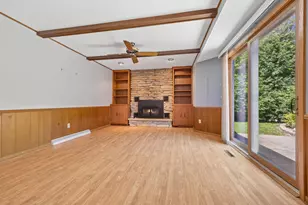 7557 Chapel Hill Ct, Franklin, WI 53132 - Photo 13