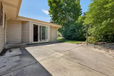 7557  Chapel Hill Ct, Franklin, WI 53132 - Photo 41