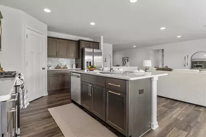 35077  Yahara Dr, Summit, WI 53066 - Photo 9