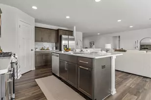 35077 Yahara Dr, Summit, WI 53066 - Photo 9