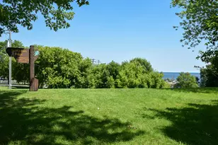 2843 S Wentworth Ave, Milwaukee, WI 53207 - Photo 35