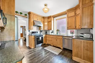 2843 S Wentworth Ave, Milwaukee, WI 53207 - Photo 13