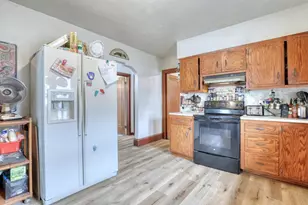 2213 S 74th St, West Allis, WI 53219 - Photo 15