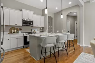 1615 Belmont Ln, Oconomowoc, WI 53066 - Photo 9