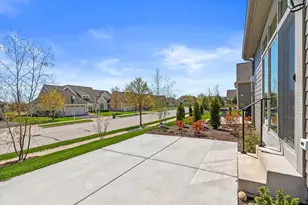 1615 Belmont Ln, Oconomowoc, WI 53066 - Photo 41